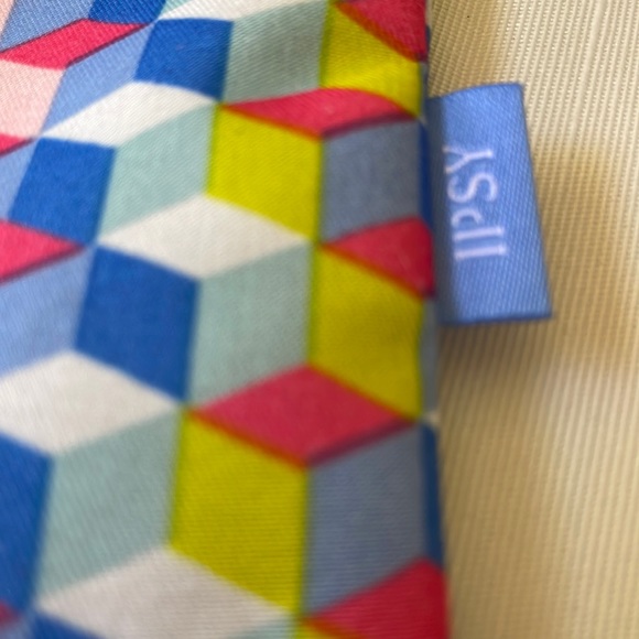 Ipsy geometric Power moves Drawstring glam Bag - Picture 2 of 7